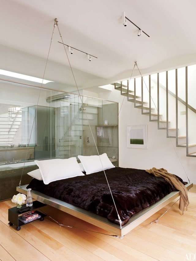 cama suspensa no interior