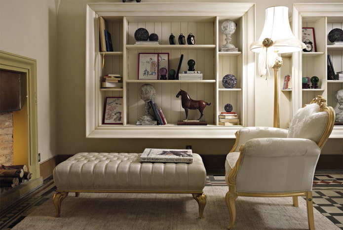 prateleiras de parede no interior em estilo clássico