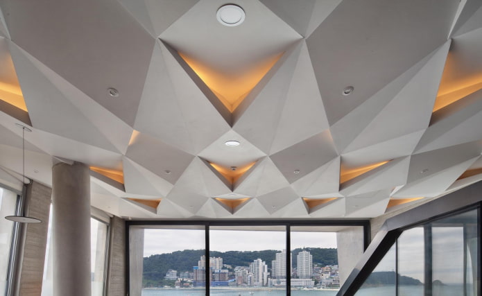 construção quebrada feita de gesso cartonado