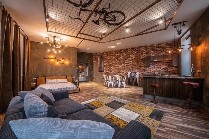 decoração de interiores com bicicleta e tela de metal