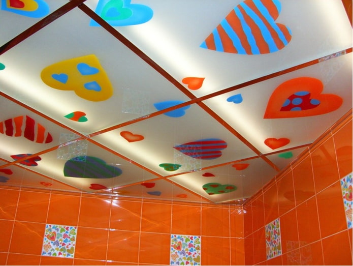 teto com adesivos decorativos