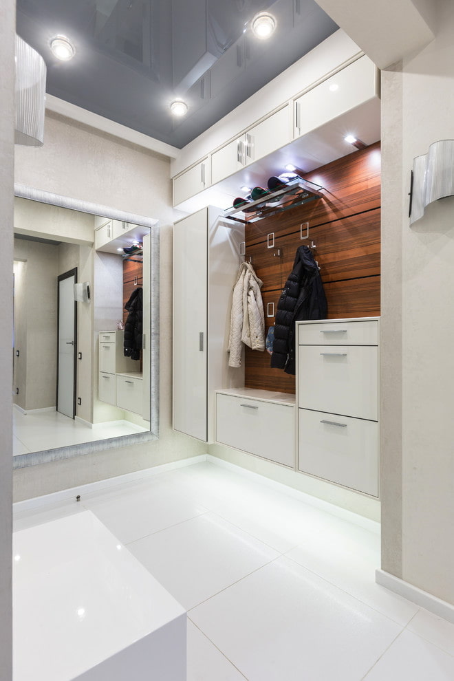 móveis de corredor em estilo high-tech