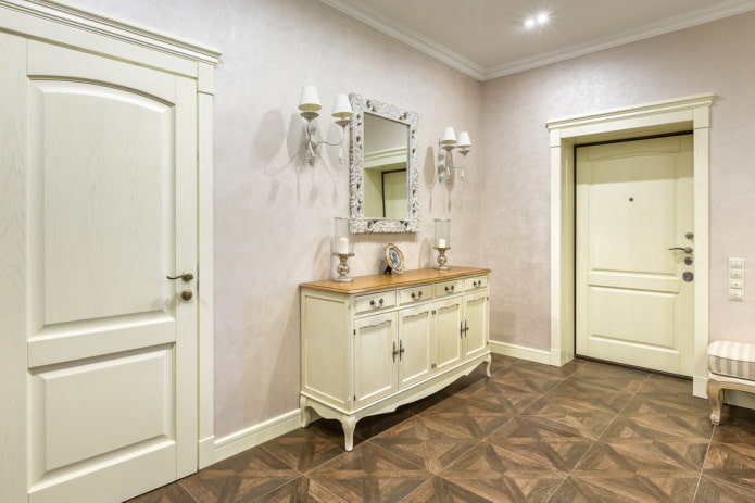 Decoração de corredor em estilo provençal