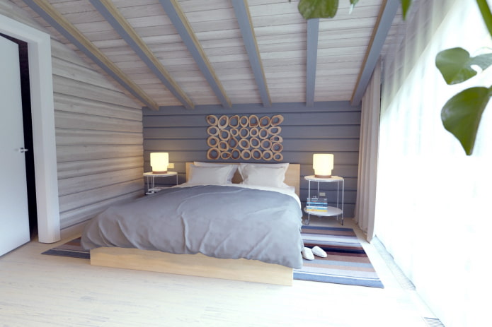 quarto branco e lilás em uma casa de madeira