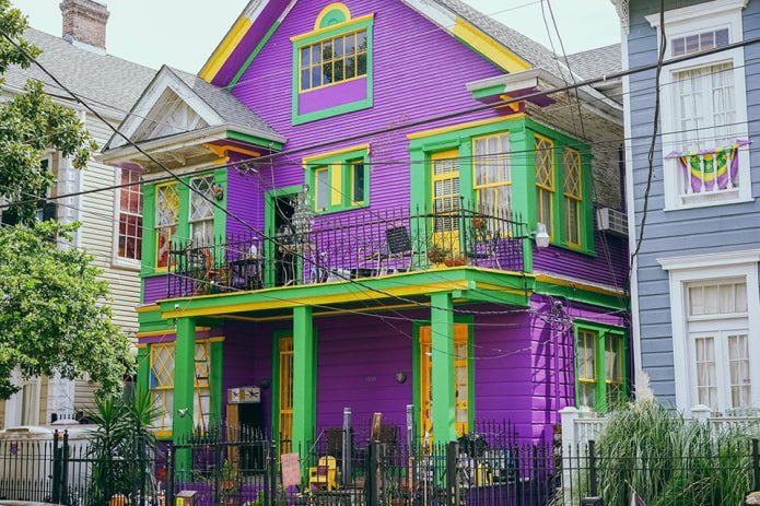 Combinação violeta e verde