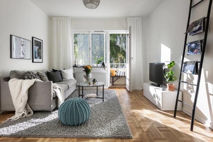 pufe em um interior em estilo escandinavo