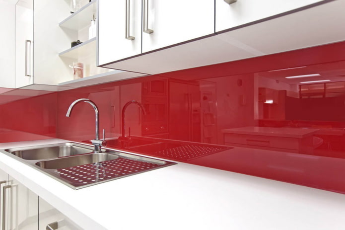 avental vermelho de vidro