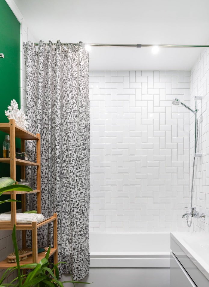 layout modular de azulejos no banheiro