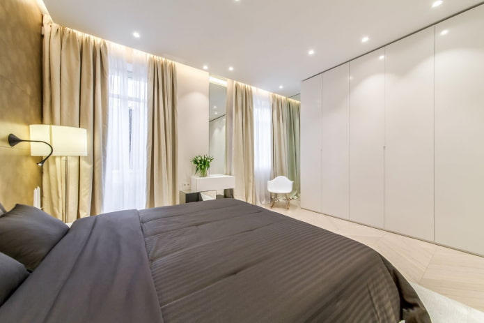 pontos em um teto falso no quarto