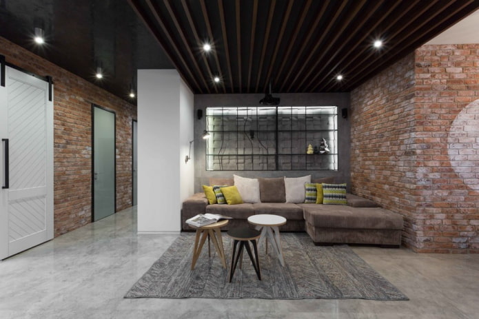 estrutura suspensa de ripas em estilo loft