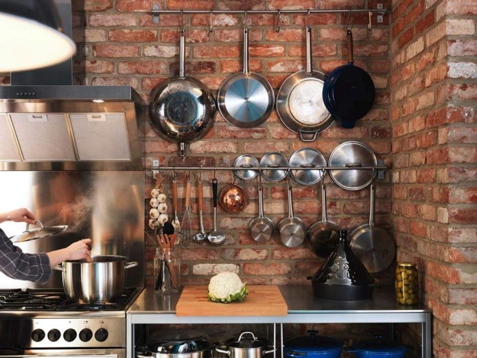 armazenamento na cozinha em estilo loft