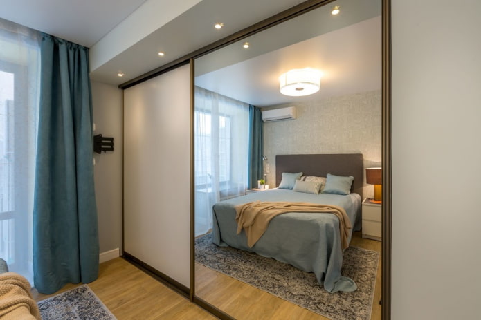 sistemas de armazenamento em um apartamento em Khrushchevka