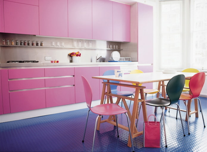 decoração de cozinha em tons de rosa