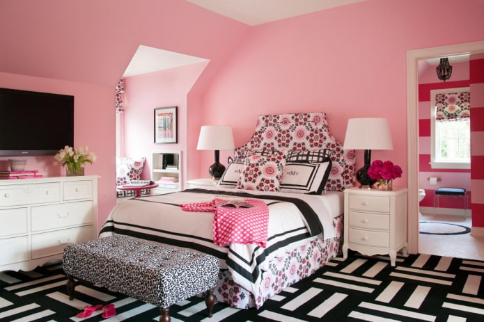 interior de quarto preto e rosa