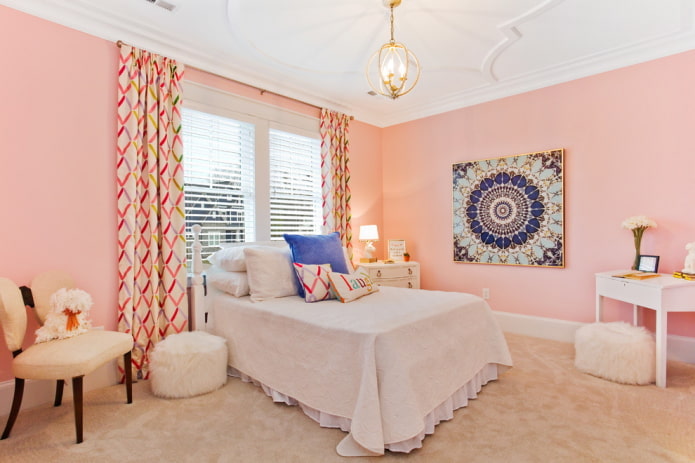 decoração de interiores de quarto em tons de rosa