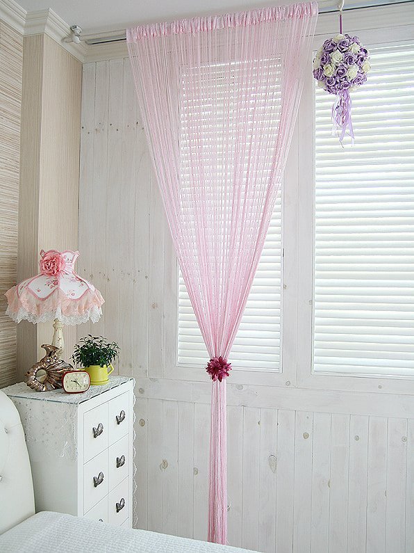 cortinas de fios rosa