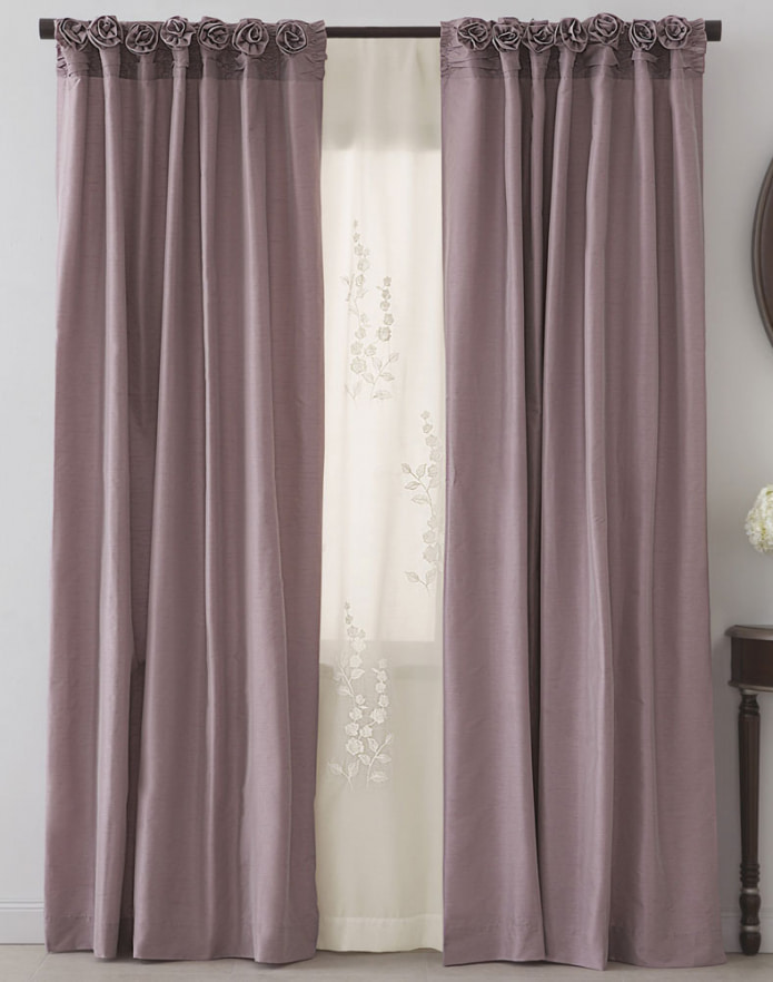 cortinas rosa-acinzentadas