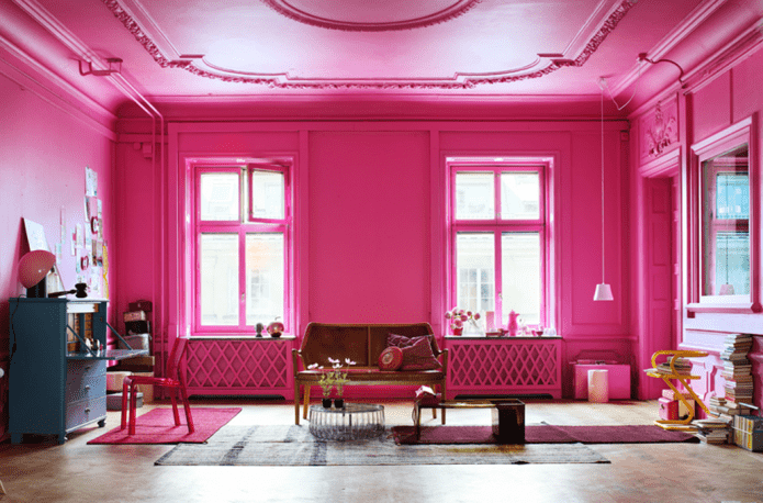 estrutura de teto rosa com estuque
