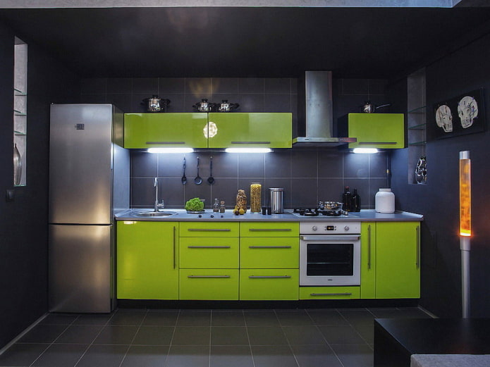 interior da cozinha em tons de preto e verde