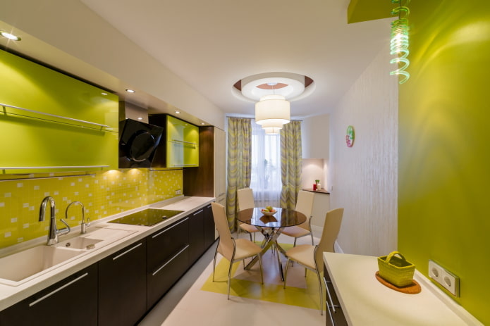 iluminação e decoração no interior da cozinha em tons de salada