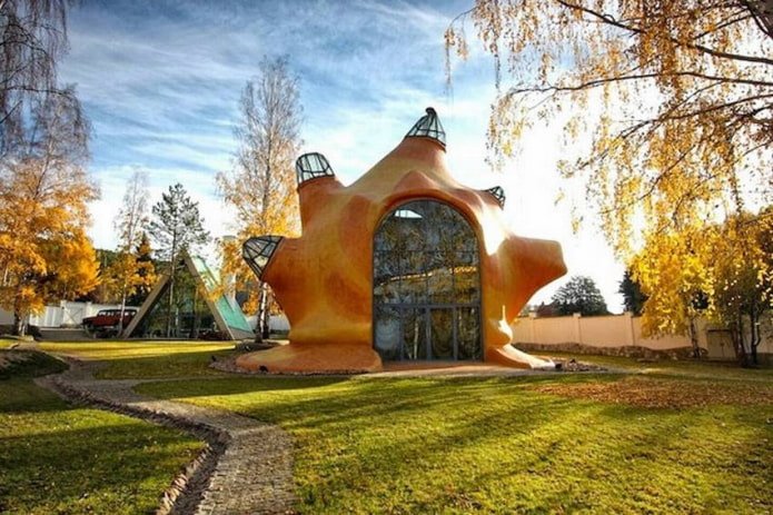 casa de conchas em Sestroretsk vista de fora
