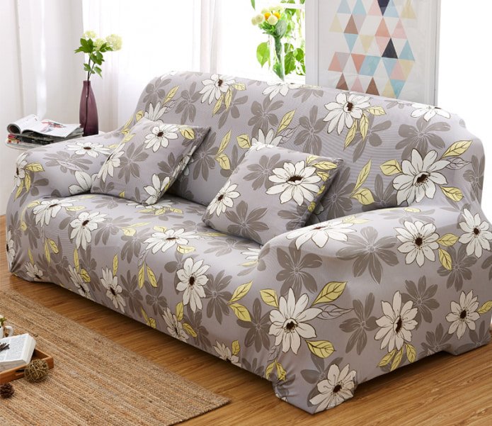 estampa floral no sofá