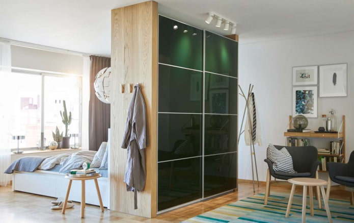 guarda-roupa como divisória no interior