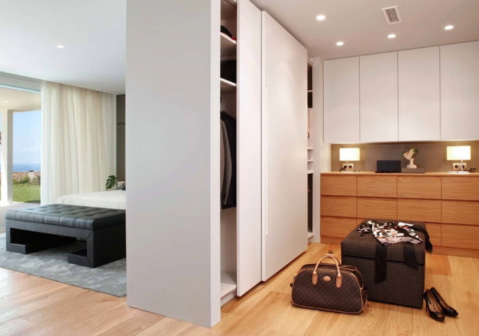 guarda-roupa de gesso cartonado como divisória no interior