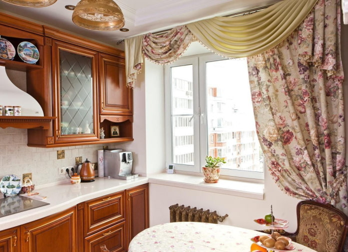 cortinas com flores na cozinha