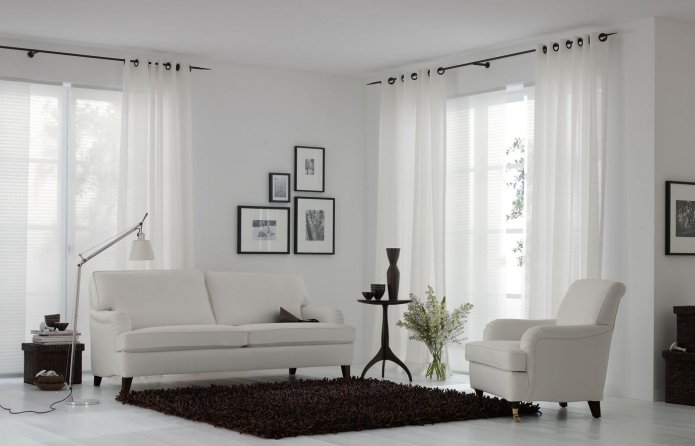 cortinas com ilhós no interior