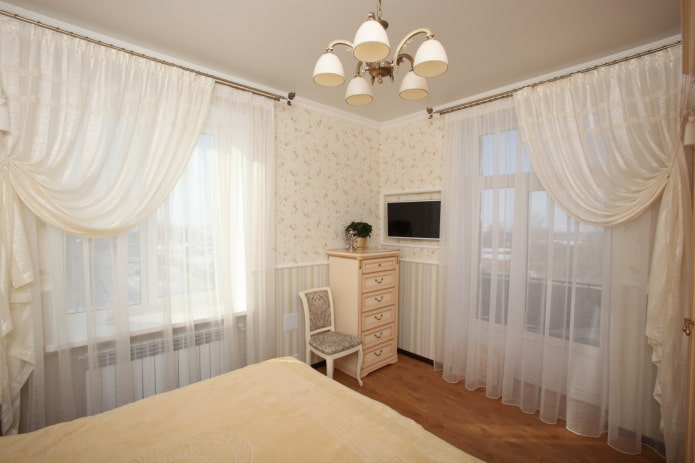luz tule unilateral no quarto