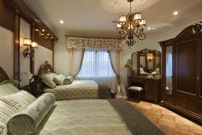 puffs lambrequim no interior do quarto