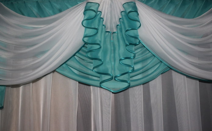 lambrequim de organza 