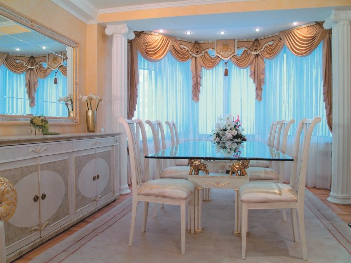 design de cortina com lambrequim