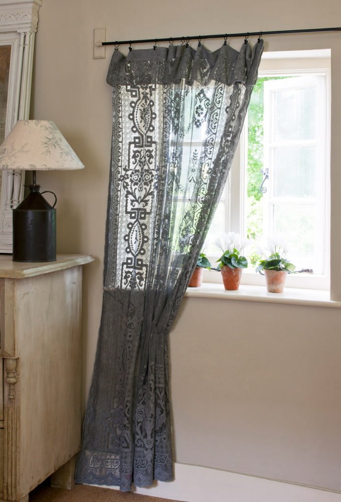 cortinas com padrões vazados