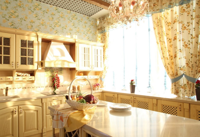 cortinas com estampa floral no estilo provençal