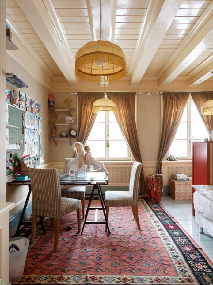 cortinas amarelas na dacha