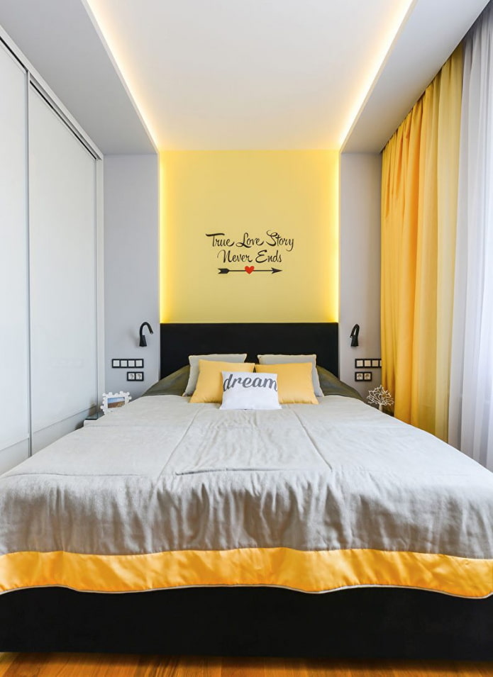 quarto pequeno e iluminado