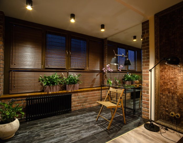 persianas no interior em estilo loft