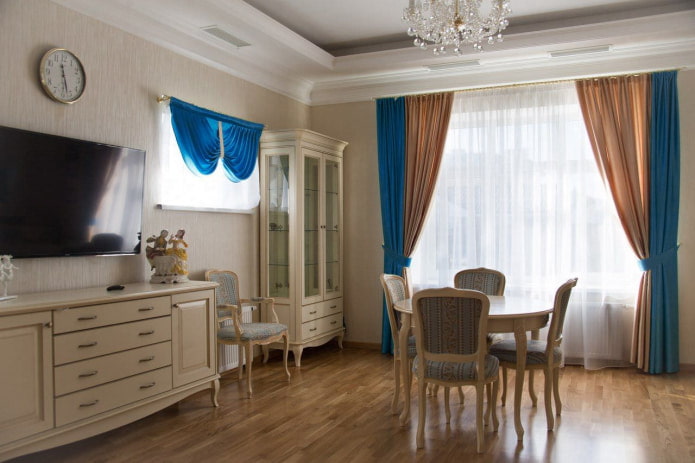 cortinas azul-dourada
