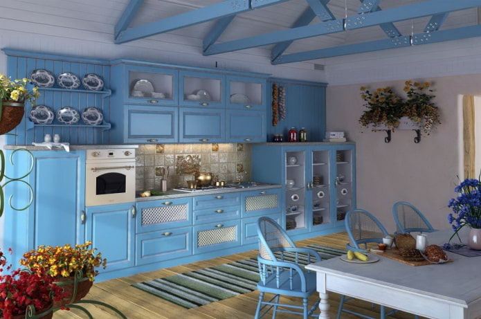 cozinha em tons de azul no estilo provençal