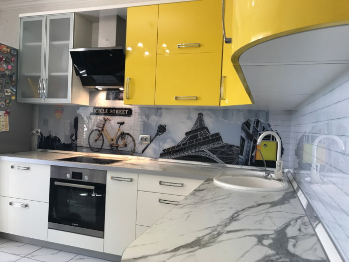 avental de vidro com motivos parisienses