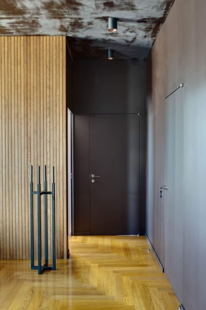 corredor com portas secretas