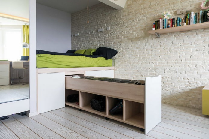 Cama alta com gavetas