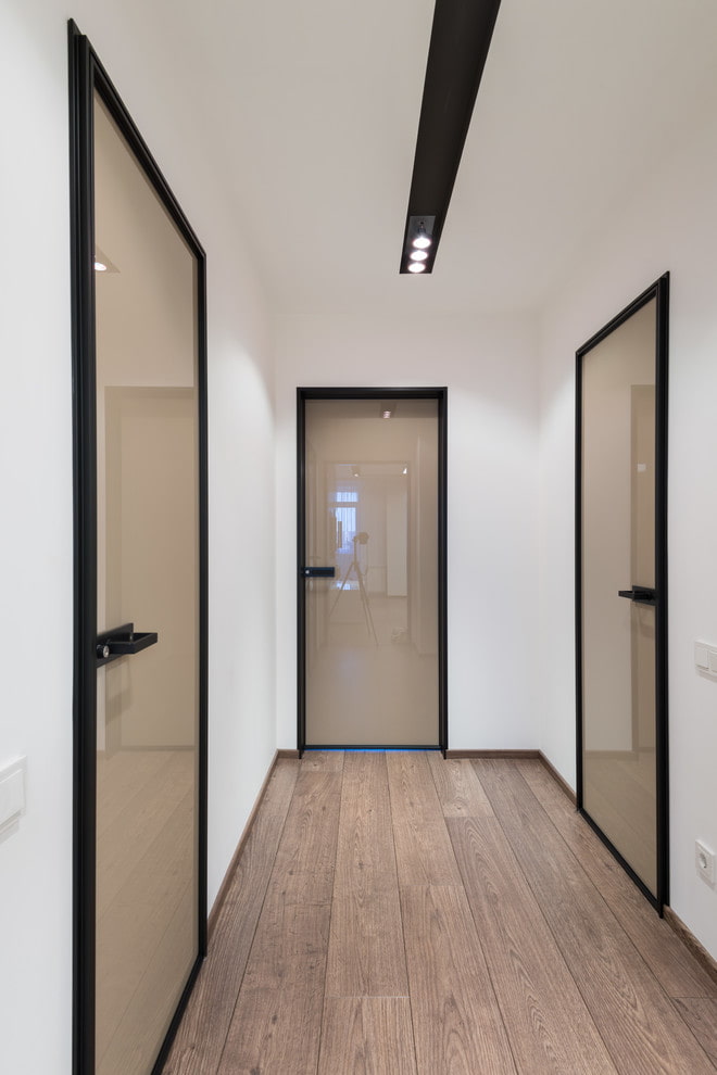 Portas da mesma cor do laminado