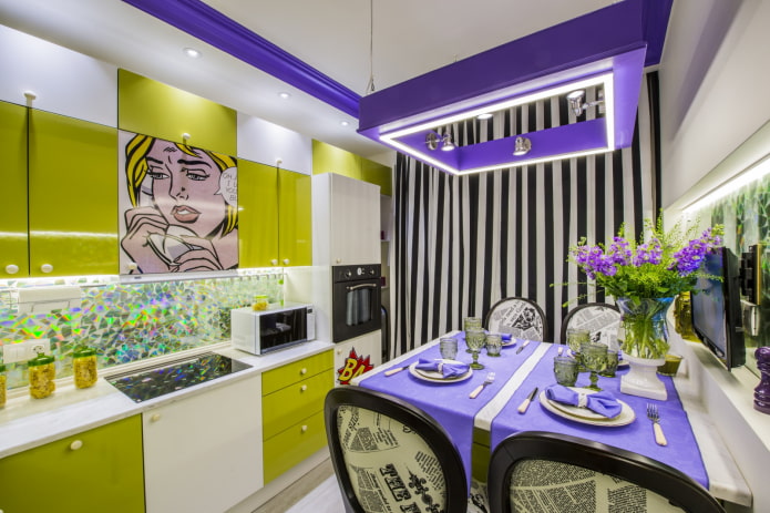 uma combinação de amarelo e roxo
