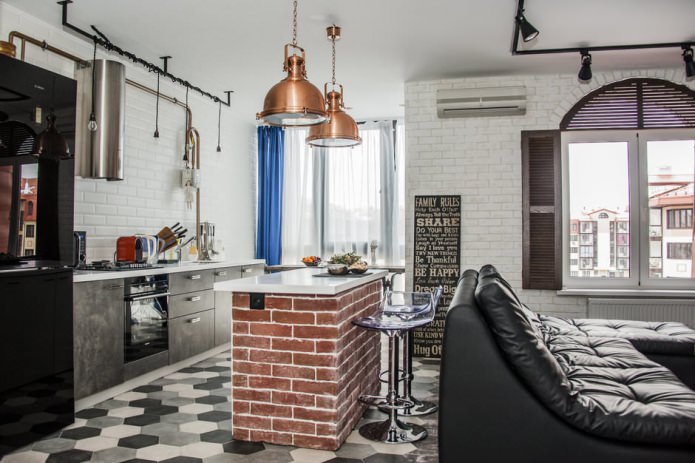 cozinha - sala de estar com balcão de bar com base de tijolos