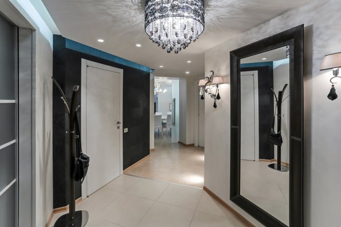 lustre no corredor