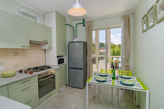 cozinha no interior de um apartamento de um cômodo de 42 m².
