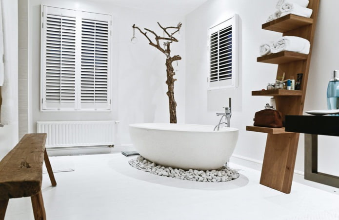 Interior de banheiro em estilo ecológico